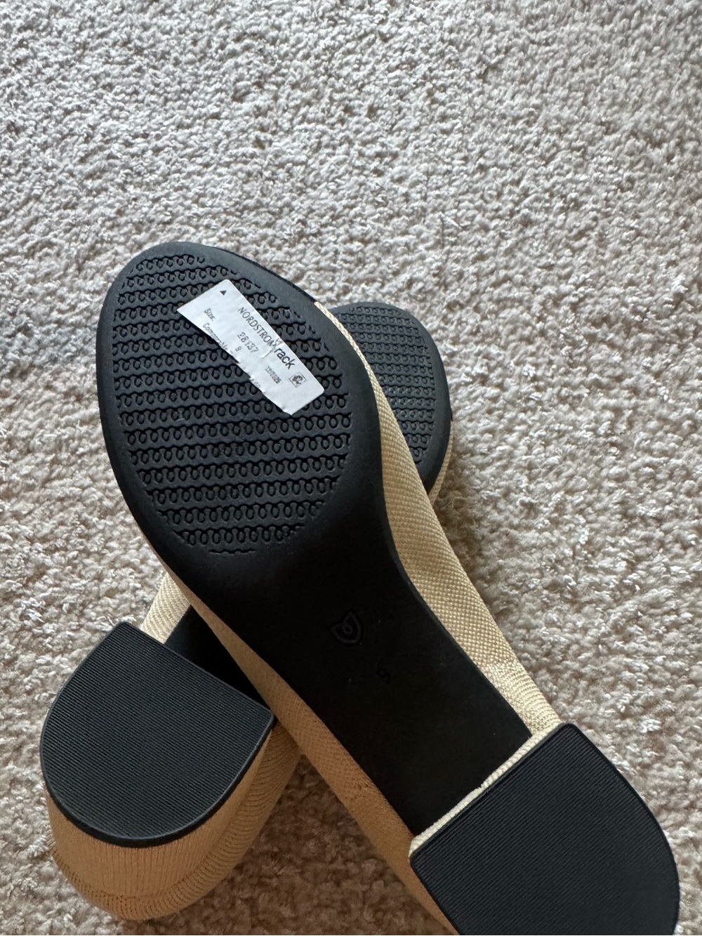 NEW Rothy’s Mary Jane Pump in Cream Cap Toe - Picture 7 of 8